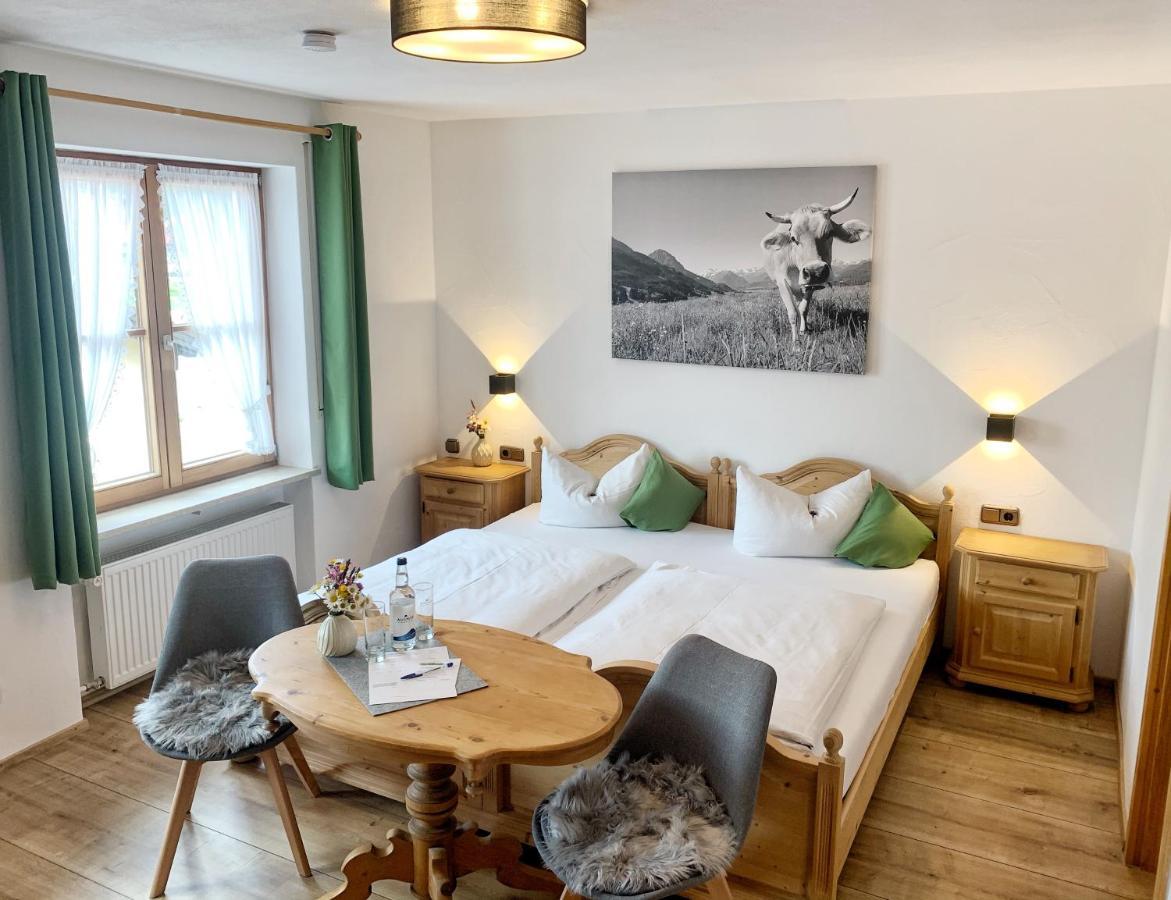 Gaestehaus "Zur Schmiede" Wertach Kültér fotó